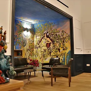 https://vespri-luxury-roomssuites.palermohotels.org